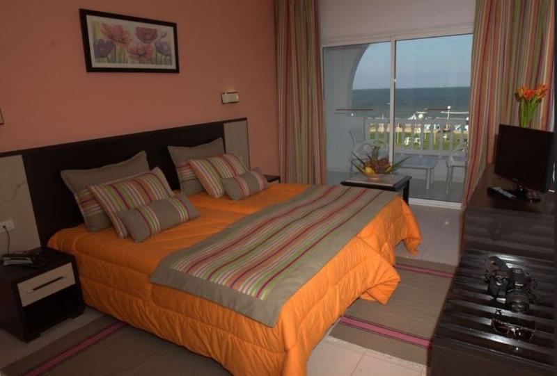 Hari Club Beach Resort Aghir Luaran gambar